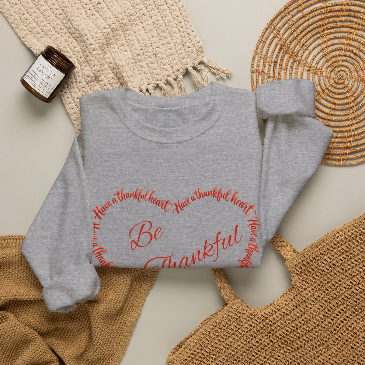 Be Thankful – Christian Thanksgiving Sweatshirt | 1 Thessalonians 5:18 | Faith-Inspired Heart Design-Unisex Heavy Blend™ Crewneck Sweatshirt